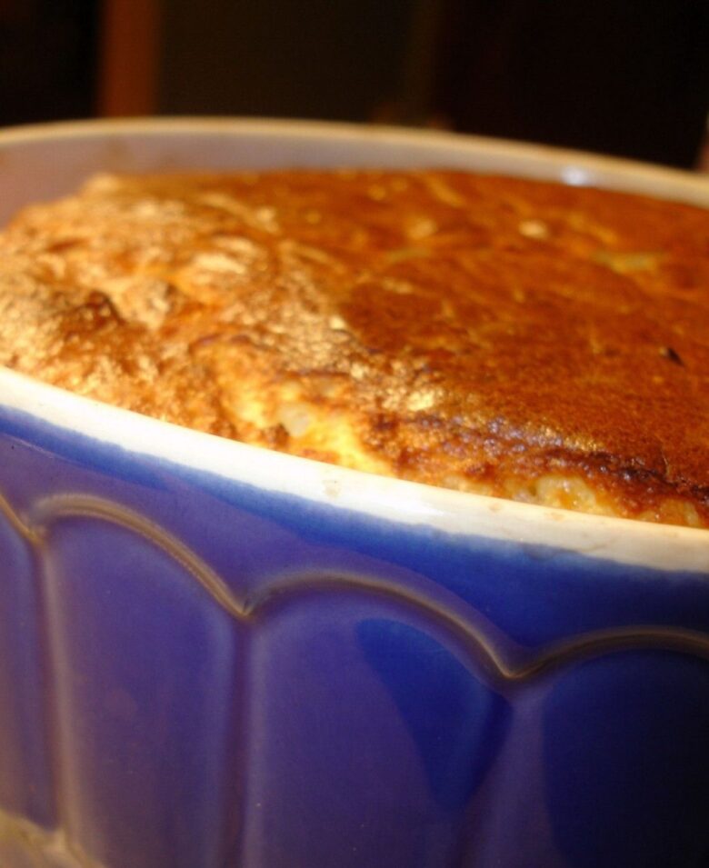souffle au fromage de brebis basque et a la gelee de piment sakari