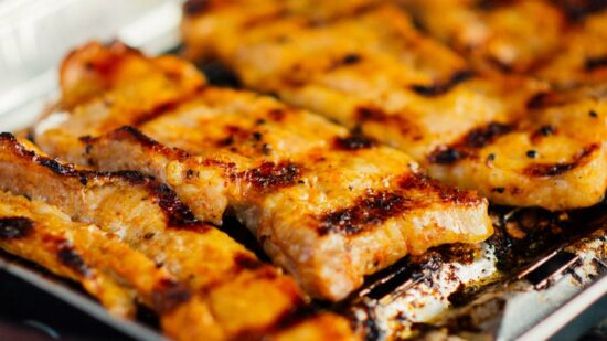 aiguillettes de porc marinees a la sauce sakari