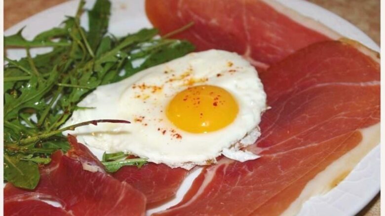 assiette du pays basque jambon de bayonne laurent petricorena et piment despelette sakari