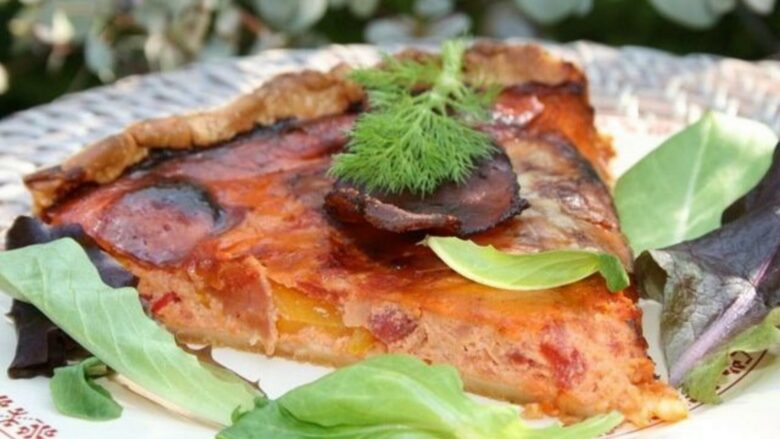 tarte basquaise a la puree de piment du pays basque et lomo laurent petricorena