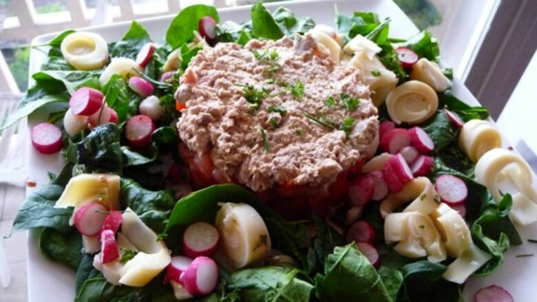 tartare de tomates au thon et mayonnaise au piment sakari1