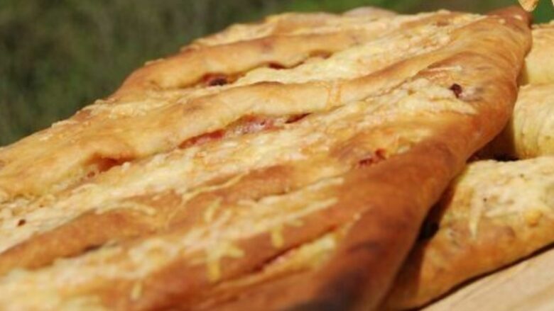 fougasse a lolivade noire au piment despelette sakari