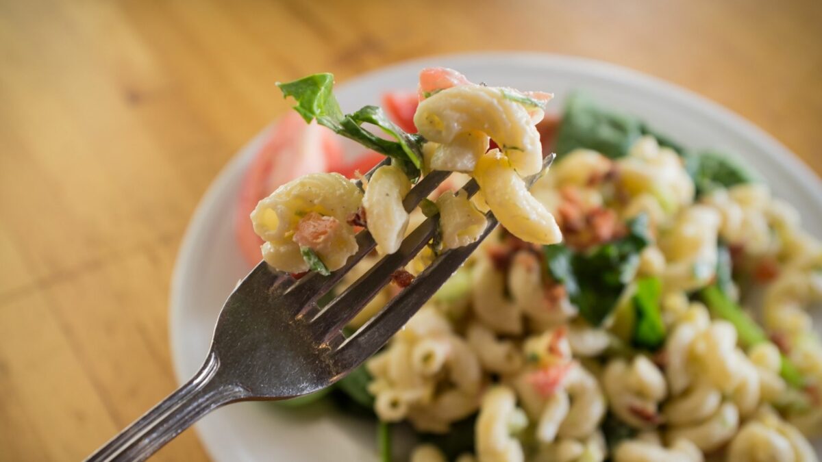 salade de pates a la moutarde au vin de jurancon et tomates sechees 1