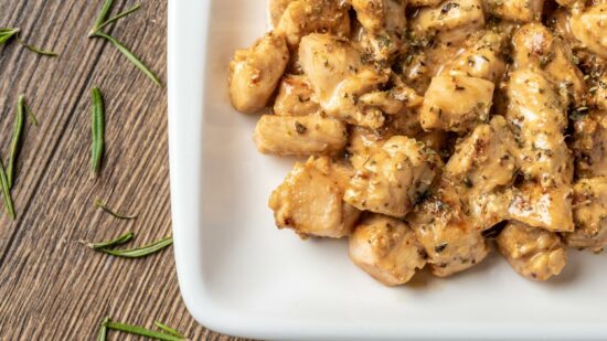 blancs poulet sauce sakari