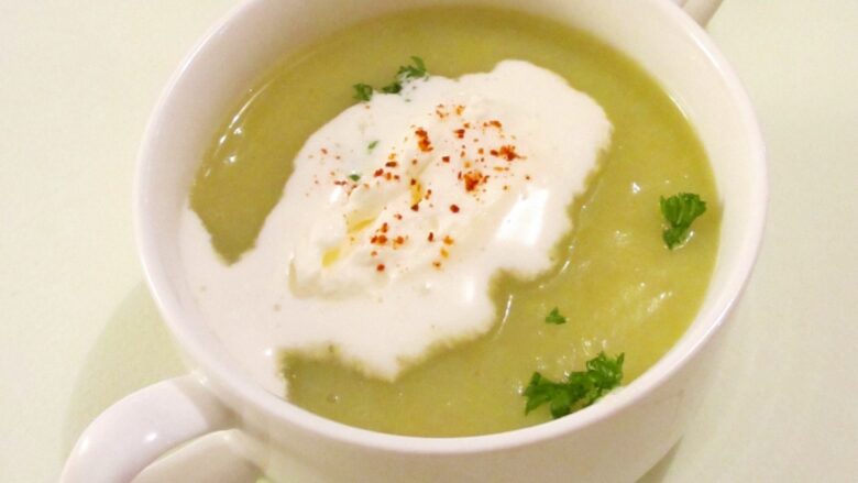 soupe aux poireaux chantilly au piment despelette