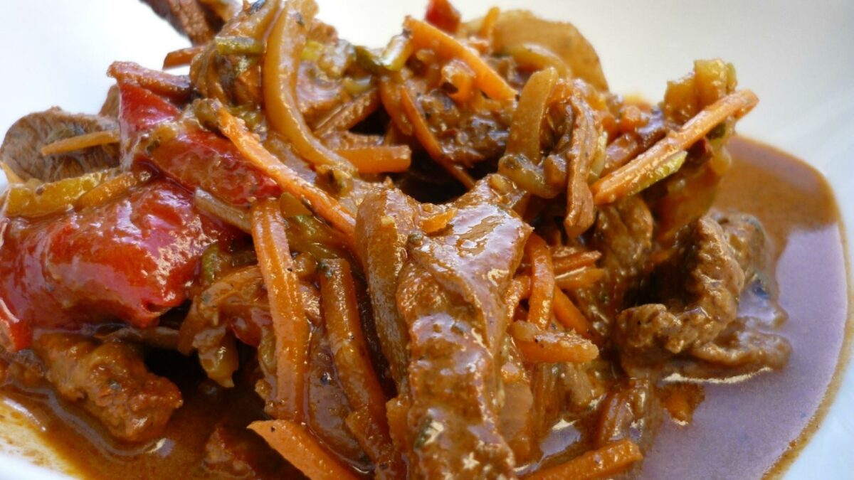 wok de boeuf a la sauce sakari