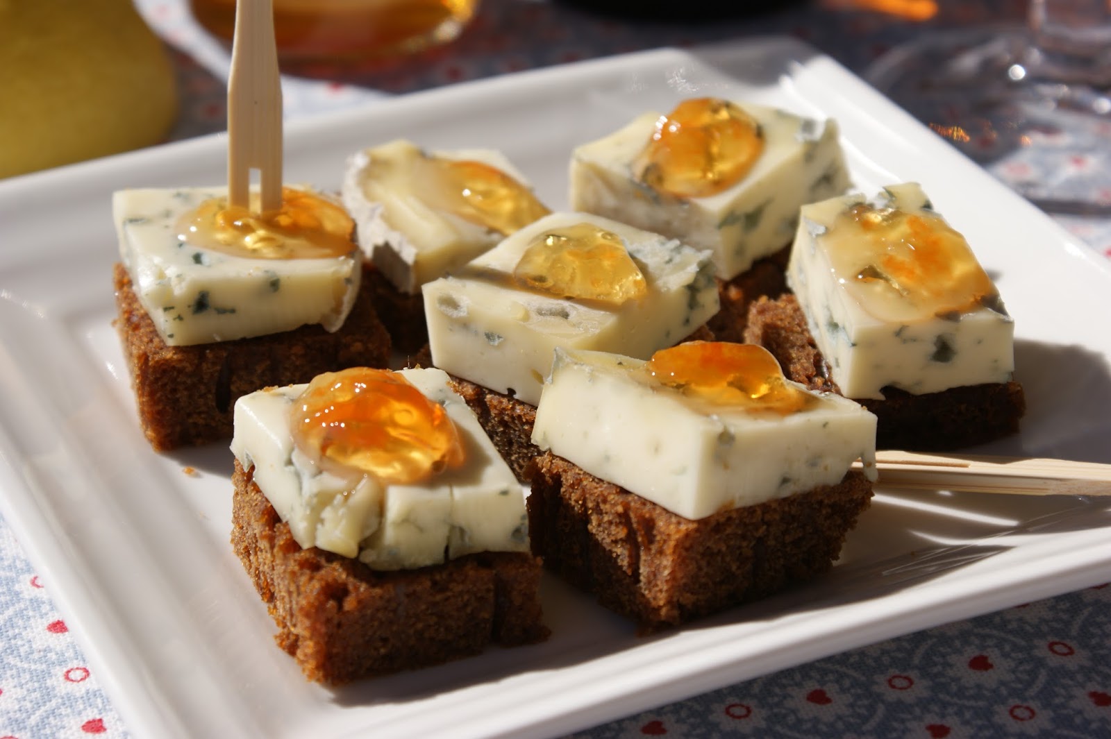 toast fourme d'ambert gelée piment