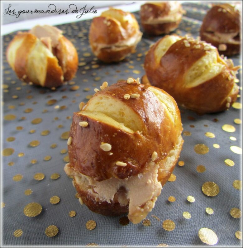 Mauricettes au foie gras et confit doignons
