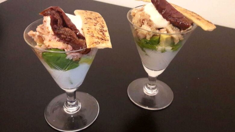 verrine d avocat truite basque aioli et piment d espelette