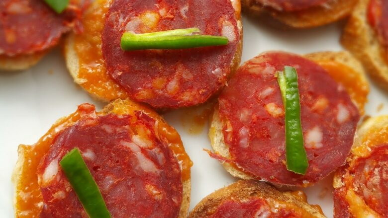pintxo chorizo sauce tomato sakari