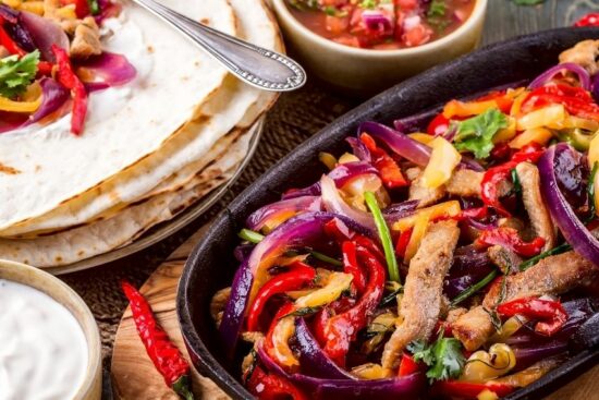 fajitas poulet poivrons epices mozzarella sakari 2