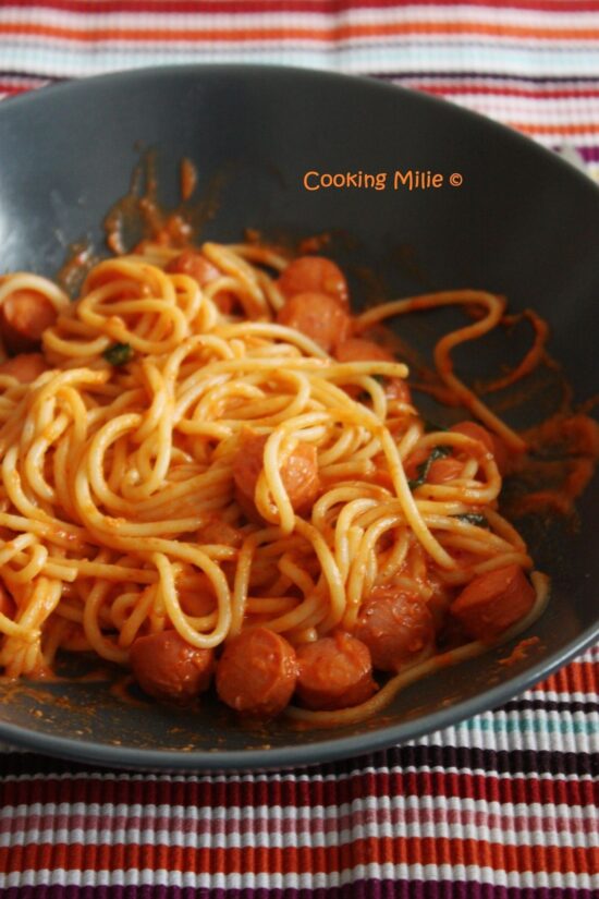 Spaghettis aux saucisses