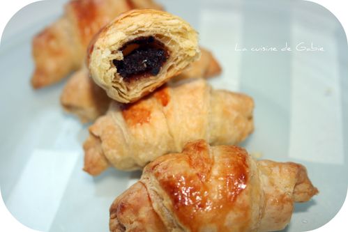croissant a la tapenade