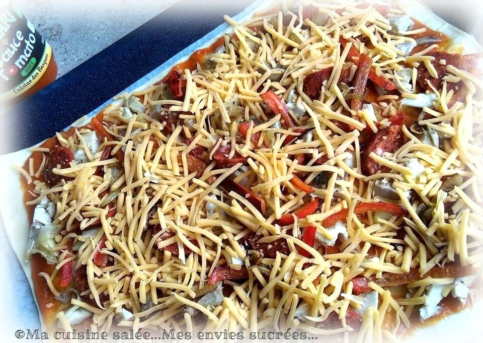 pizza tomato sakari
